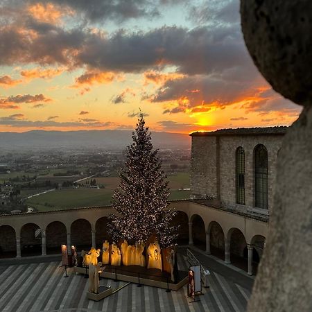 Monolocale L'Anfiteatro Romano Assisi Eksteriør billede